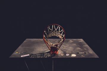 开云体育官方网站-纽约不眠夜！布伦森50分神迹压哨三分，尼克斯加时鏖战力克太阳夺年度焦点战