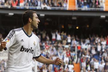 开云体育下载-东西双雄之夜，快船狂胜绿军，约基奇绝杀定乾坤