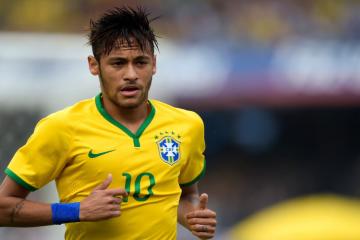 开云体育入口-伊朗对阵奥地利，基耶萨惊艳四座，绿茵场上的艺术绽放