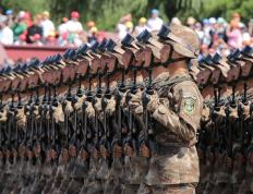 开云体育app-决胜时刻，赛道与球场的毫秒之争