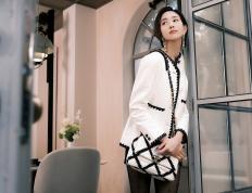 开云平台-末节狂潮！爱德华兹42分掀翻骑士，凤凰城第三节打出太阳风暴