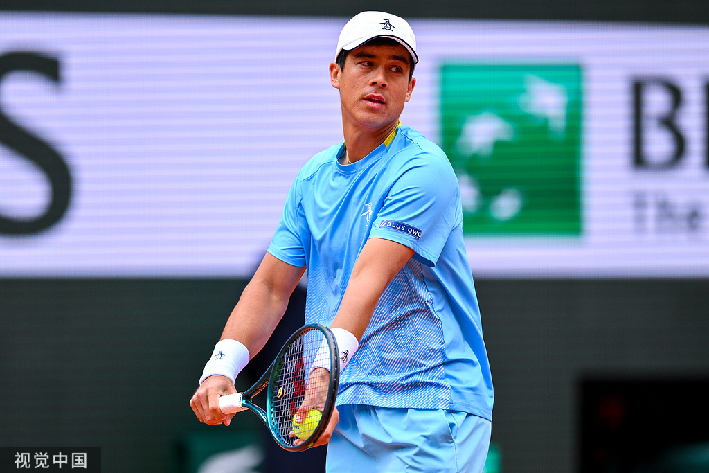 开云官网-英国网球队险胜美国网球队，德约科维奇高光表现的简单介绍