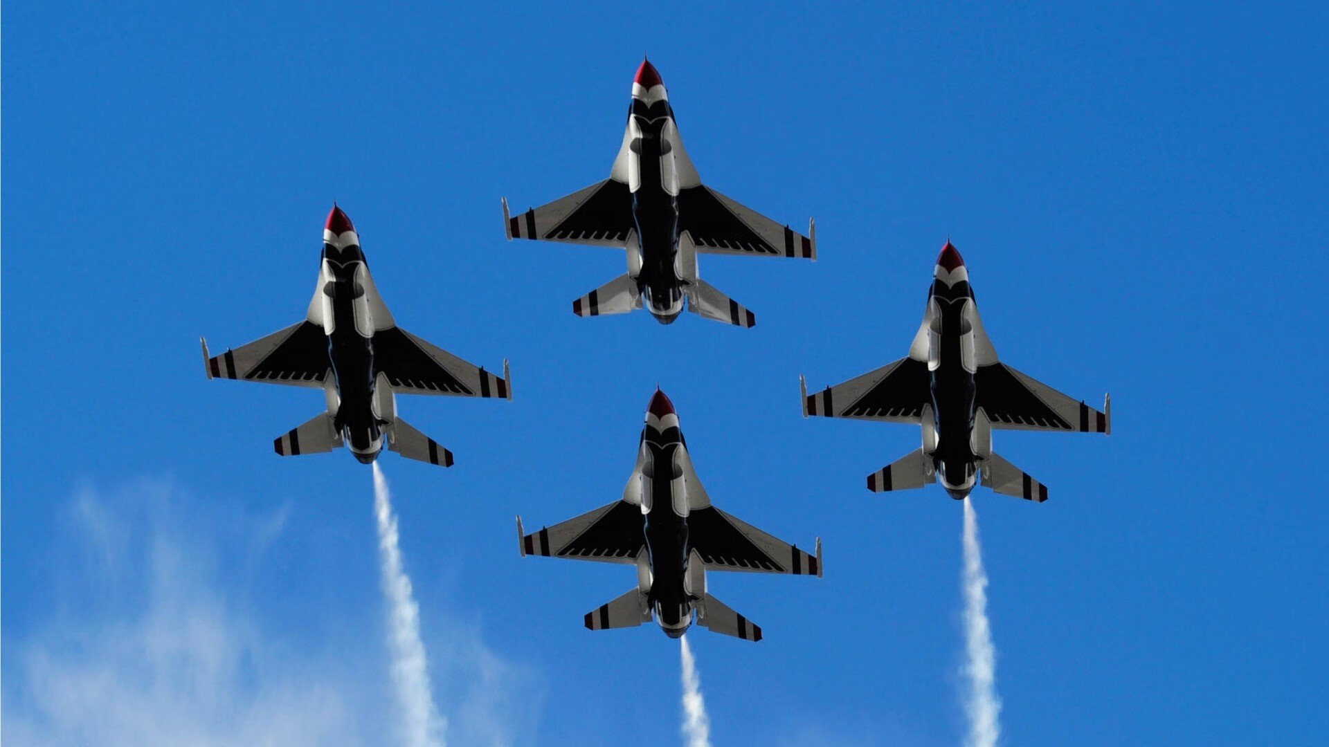 开云体育下载-跨越球场的英雄时刻，从尤文单节锁定胜局到罗德里戈欧冠封神