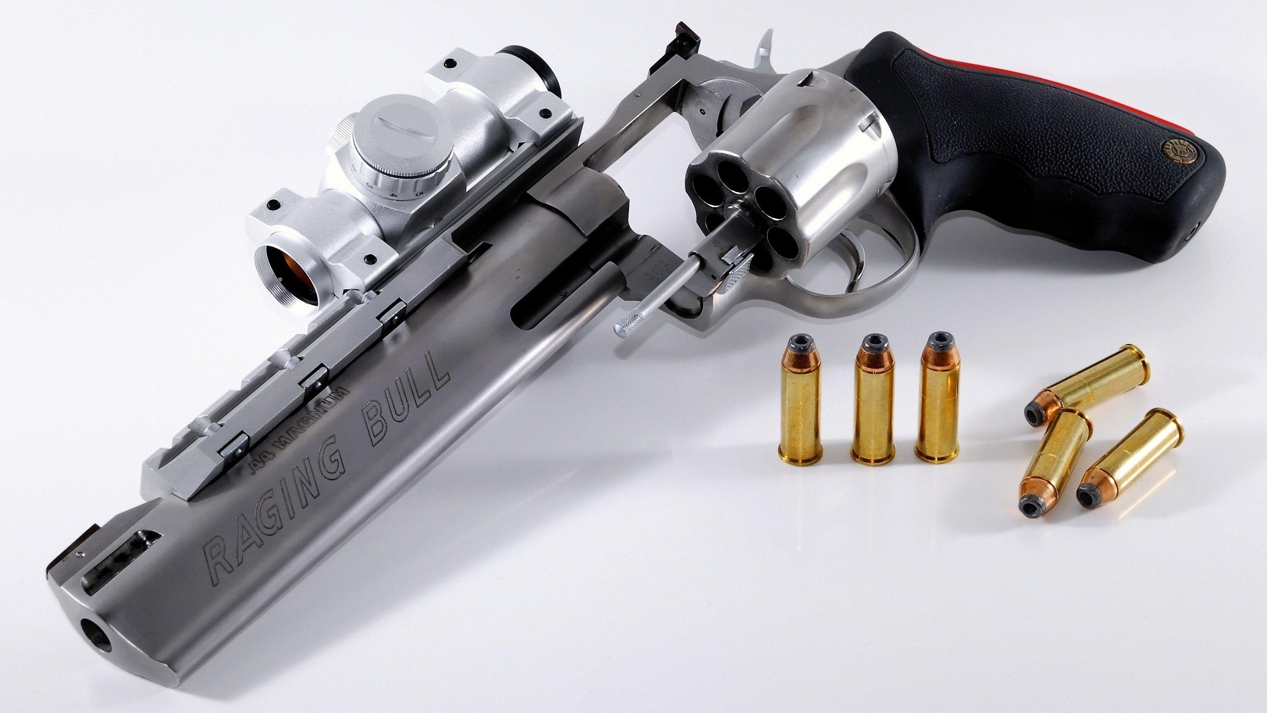 开云体育中国-冰火交锋，NBA总决赛鏖战与苏格兰的绿茵神话