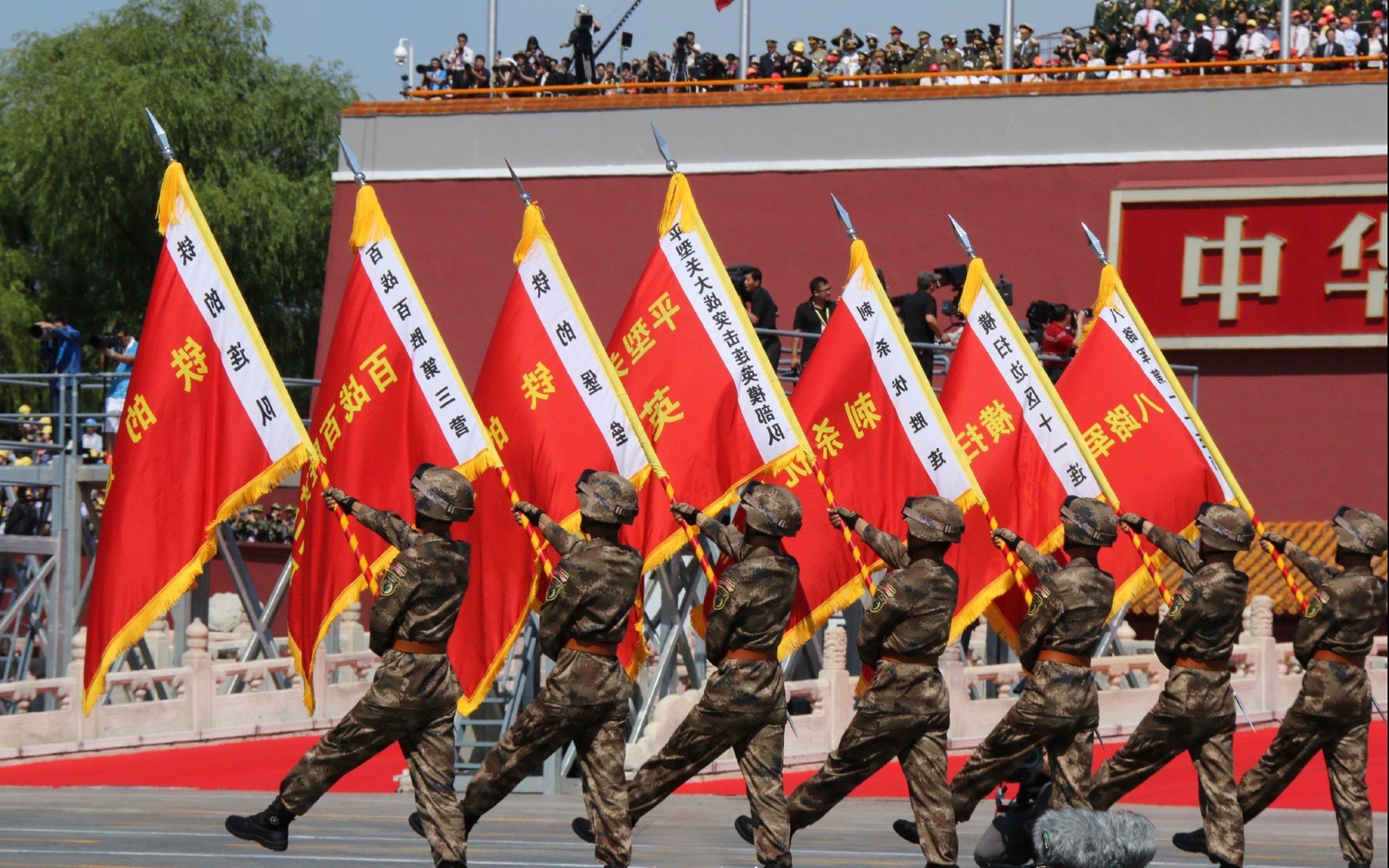 开云体育官网-单节轰垮黄蜂只是序曲,浓眉在黑暗中凿出的光才是硬仗真理