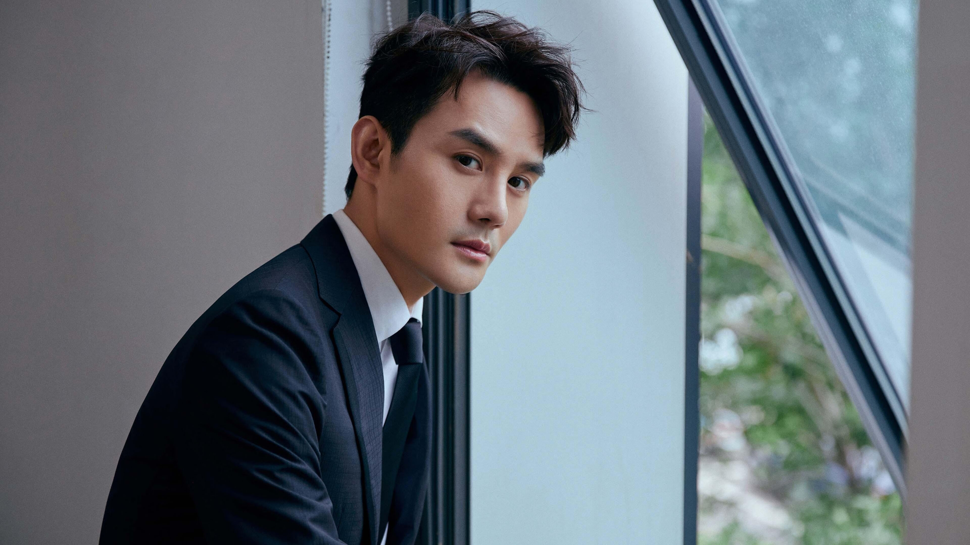 开云体育APP下载-悬崖边的救赎,洛杉矶湖人加时险胜费城76人,将西决悬念留到最后一刻